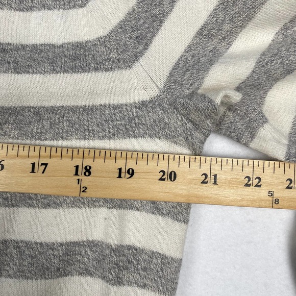 Banana Republic‎ Men's Size M Long Sleeve Stripped Crewneck Pullover Sweater - Picture 2 of 6